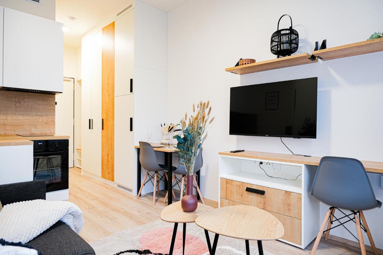 Mymozart Apartments Prague By Rentero Property エクステリア 写真