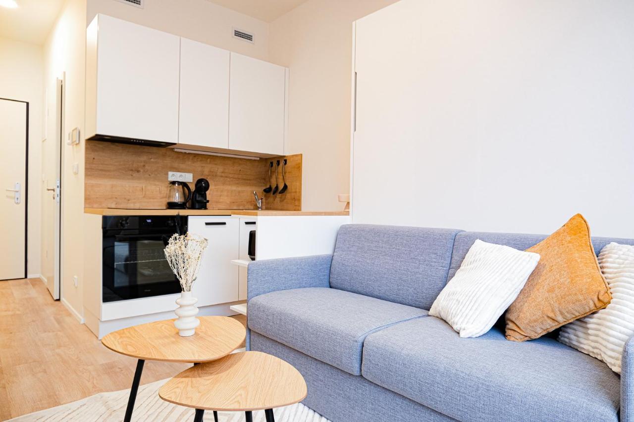 Mymozart Apartments Prague By Rentero Property エクステリア 写真