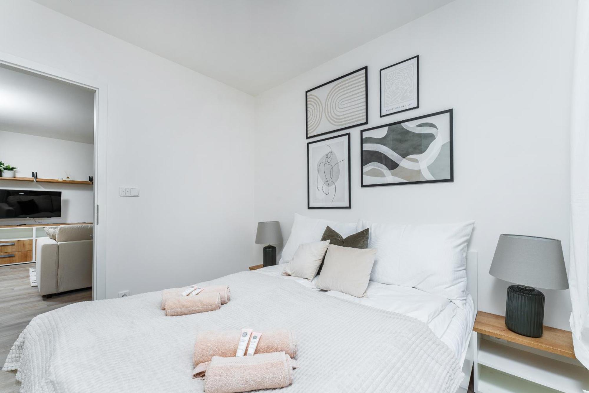 Mymozart Apartments Prague By Rentero Property エクステリア 写真