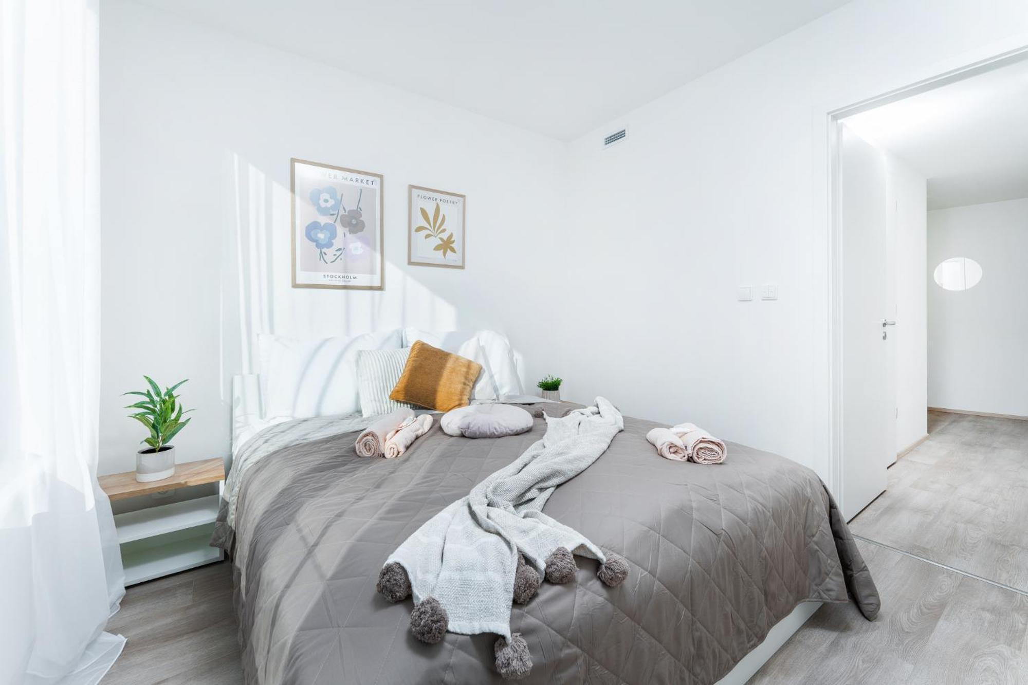 Mymozart Apartments Prague By Rentero Property エクステリア 写真